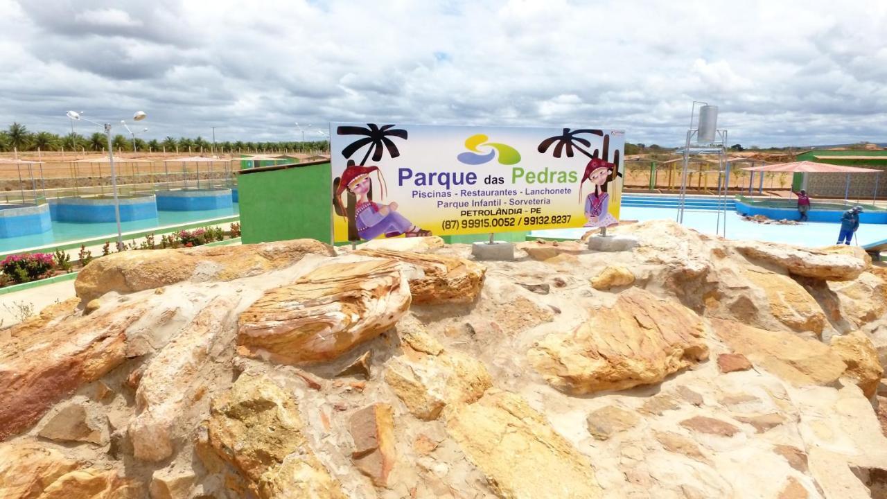Complexo Turistico Parque Das Pedras Petrolandia Exterior photo